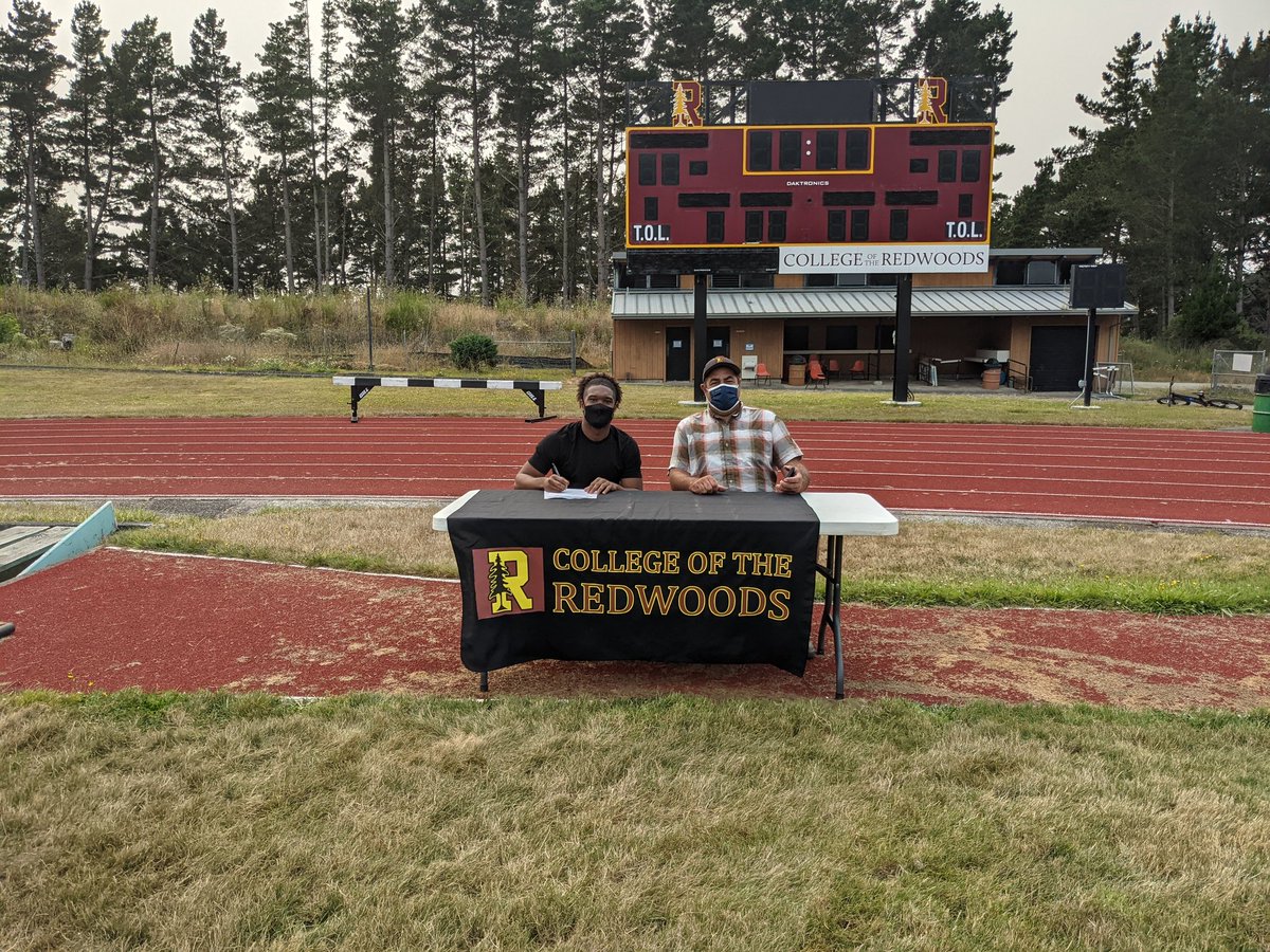 RedwoodsTrackXC's tweet image. Congratulations to @TyricSW23 on signing his National Letter of Intent to continue his education and track career at Southern Oregon University! He will be jumping and sprinting for the Red Raiders while completing his degrees in Criminal Justice and Psychology. #GoWoods