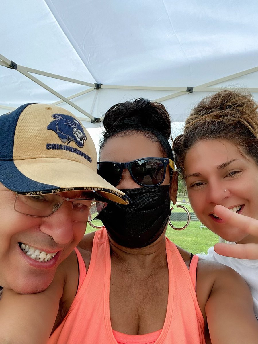 holliehirsh's tweet photo. CHS summer camp 2021 week one is a wrap! We had a blast making connections with these cuties #collsedu #chsonegoodthing #bekind https://t.co/xlWBQI9hCy