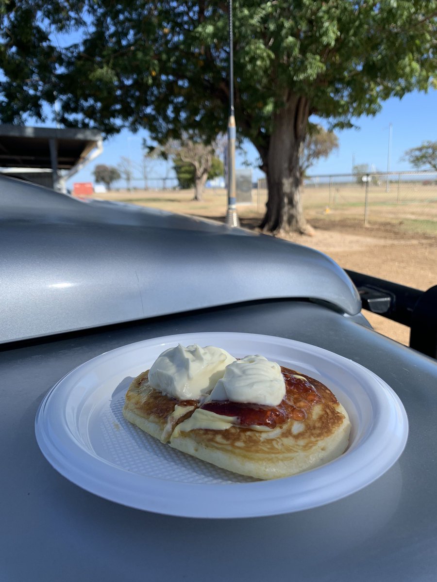 drsarahchalmers's tweet photo. A parting gift from the kitchen at Hughenden hospital at the end of a brief locum stint. This is yet another great reason to be a #ruralgeneralist. https://t.co/ygIZ0GBiPd