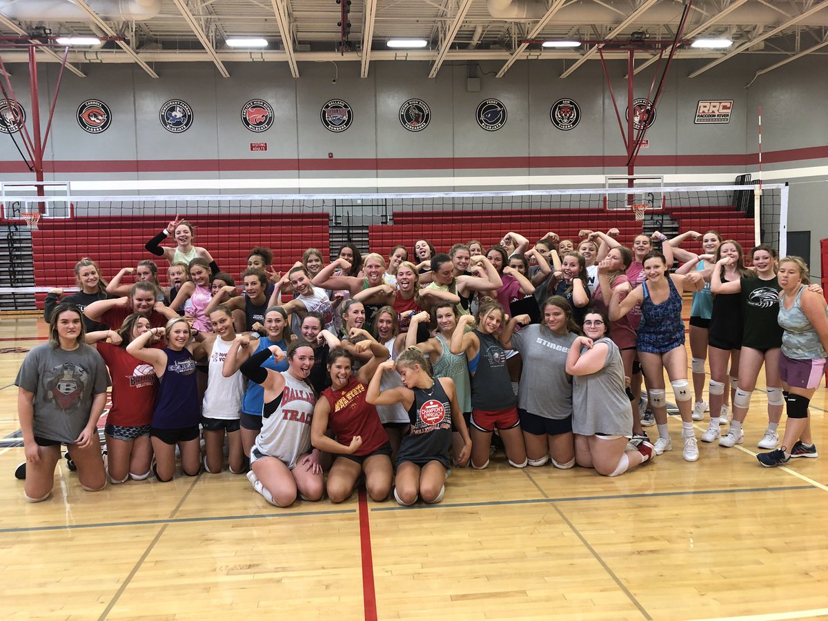 ballardvball's tweet photo. Day 5 of preseason calls for a FRIDAY FLEX                                         #noflexzone #together https://t.co/UhWuz2DB8L