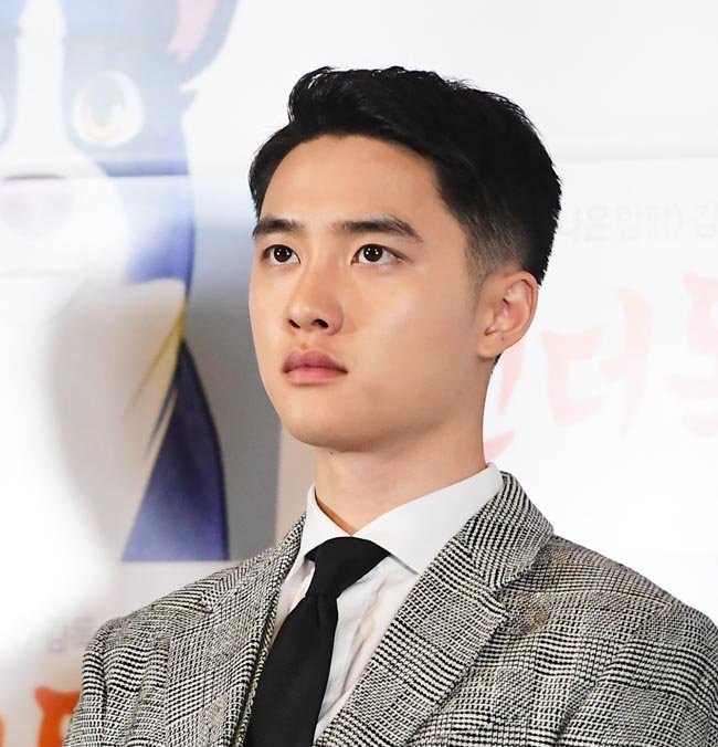 꼴통 불량 검사 도경수........

눈뜨자마자 도검사도검사 주절댐