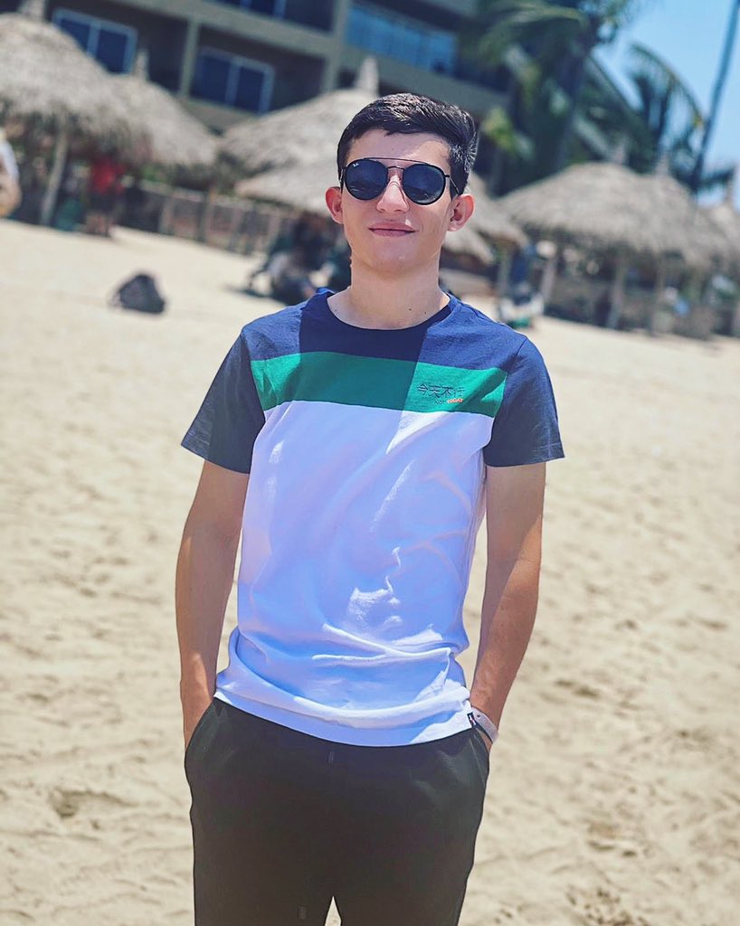 En el mar la vida es más??? 🤤💙