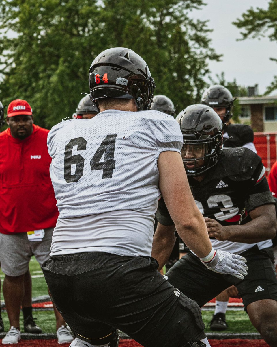 CoachAgpalsa's tweet photo. EARNED not given. Congrats @MattSchooley74, just the beginning. Always stay true to the process. #NorthernExpress #WalkOnU https://t.co/WhsXn63Sgh