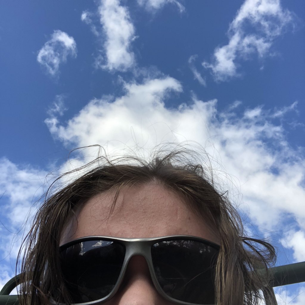 demolitionbitch's tweet photo. I’m outside https://t.co/XkGCIgMpoH