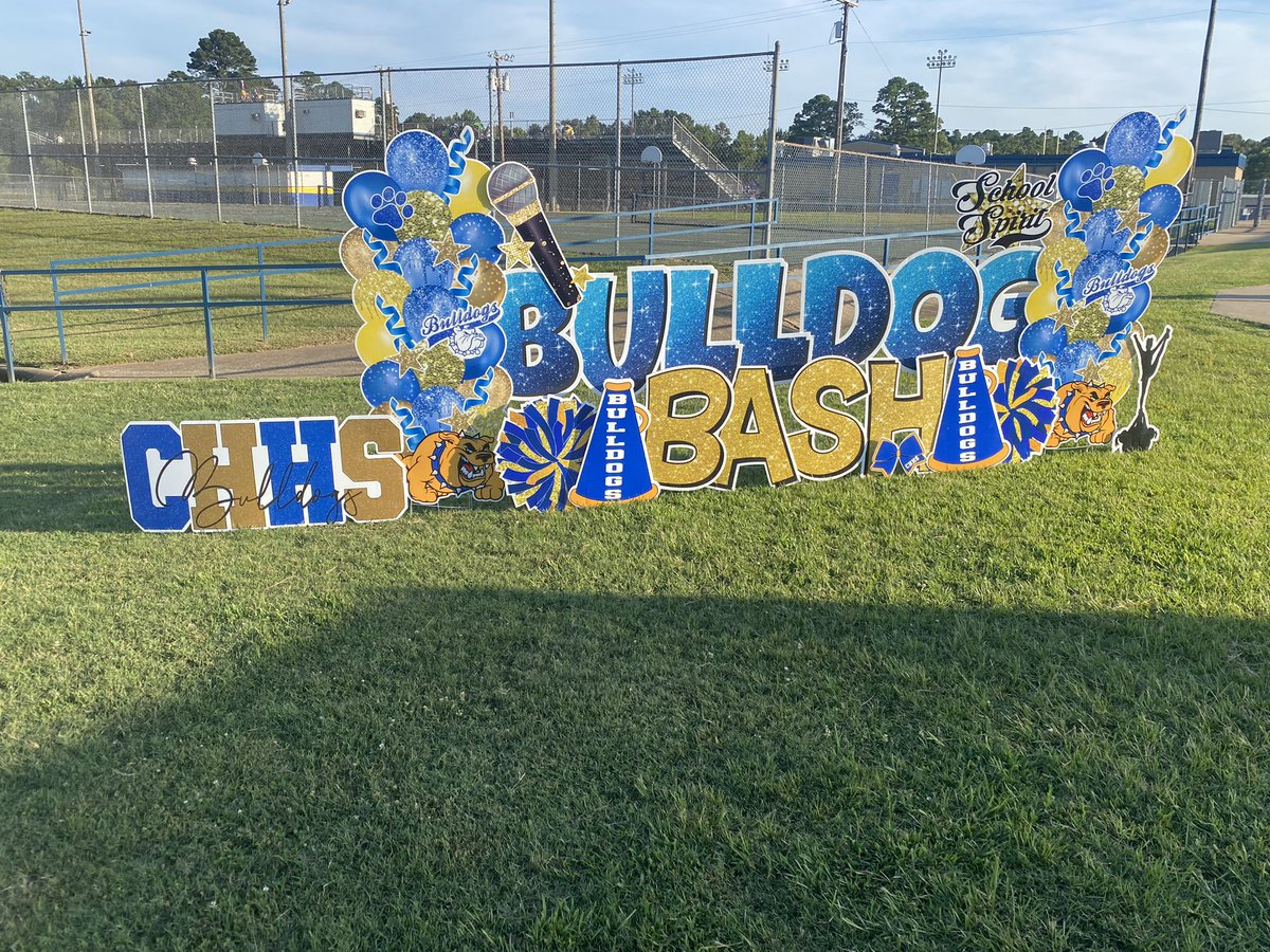 At Chapel Hill tonight for a scrimmage between the Bulldogs and the Van Vandals. <a href="/etfinalscore/">Tyler Paper Sports</a>