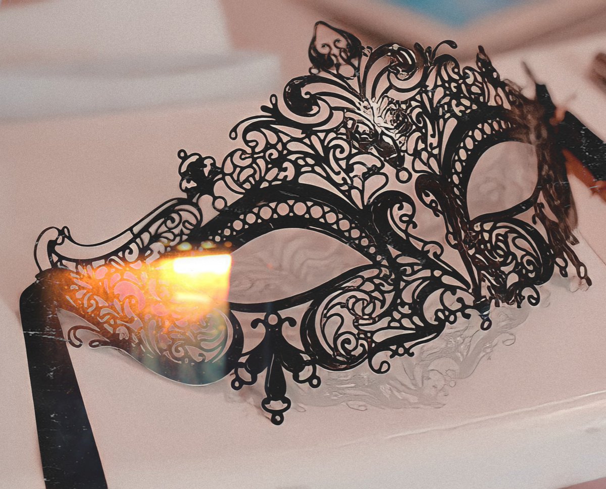 falwerprince's tweet image. ᅟ
              ㅤㅤ   金は私の静脈を走ります. 
              ㅤㅤ   #EcrosiaMaskNight

              ㅤㅤ