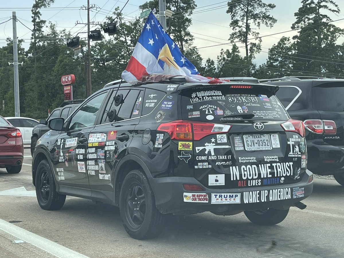 BenjaminEPark's tweet photo. Texans aren’t doing okay, y’all. https://t.co/NcAqIAUmGa