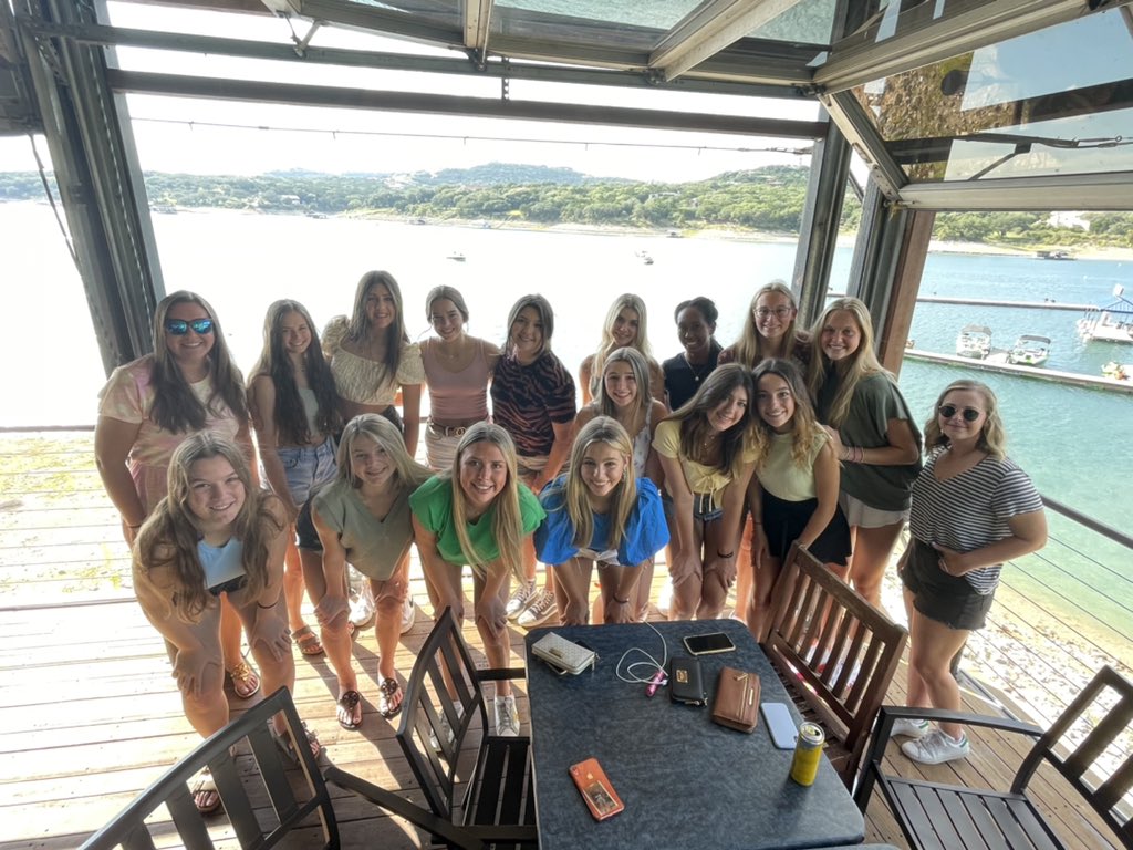 Friendswood VB tweet media