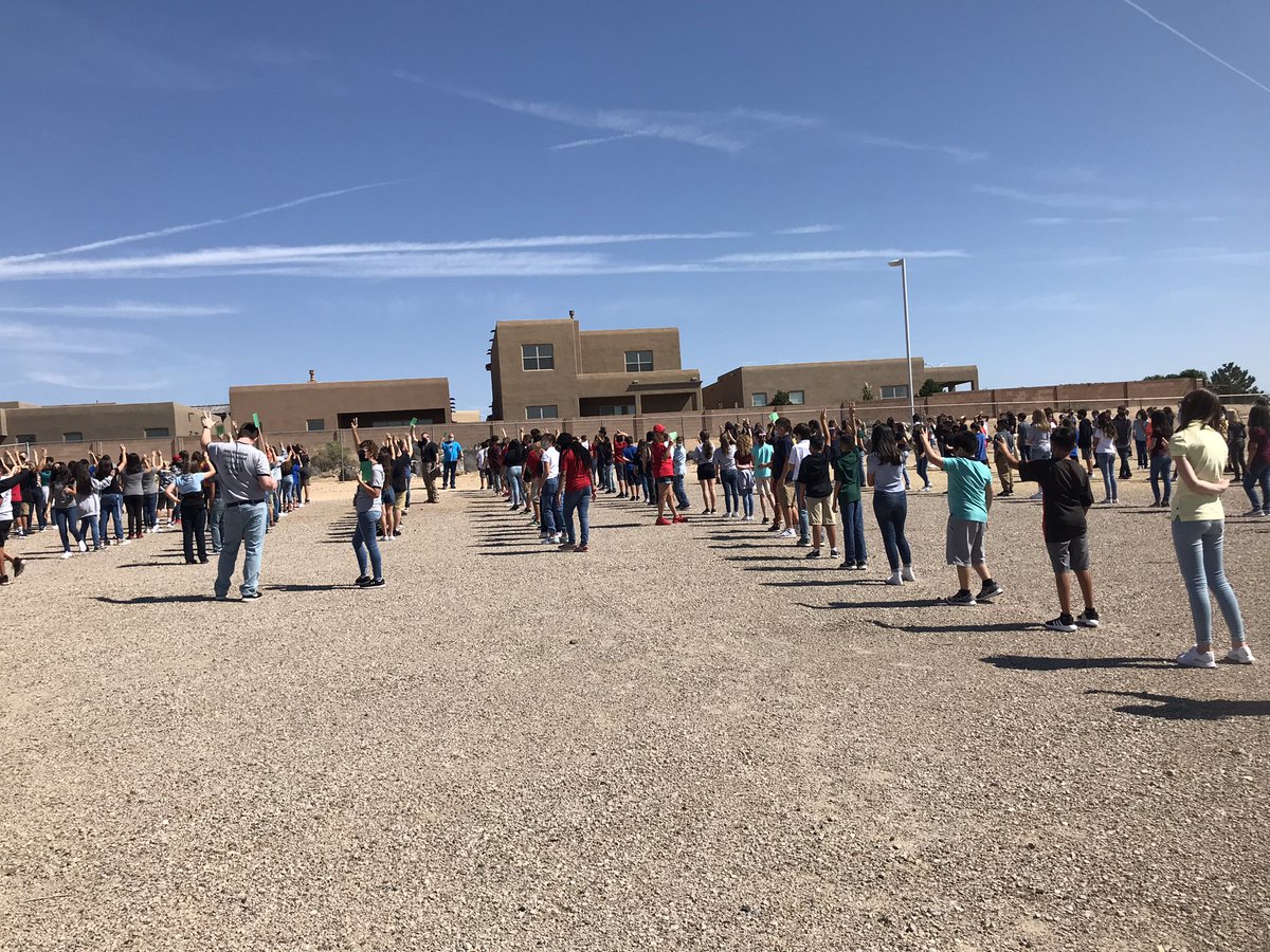 TrumanTigers24's tweet photo. 1st fire drill a success! And we all count down when the bells ring 😀. THANK YOU THUNDER!! @APSLZ3 @ABQschools #WelcomeBackAPS https://t.co/EWplHjrBG9