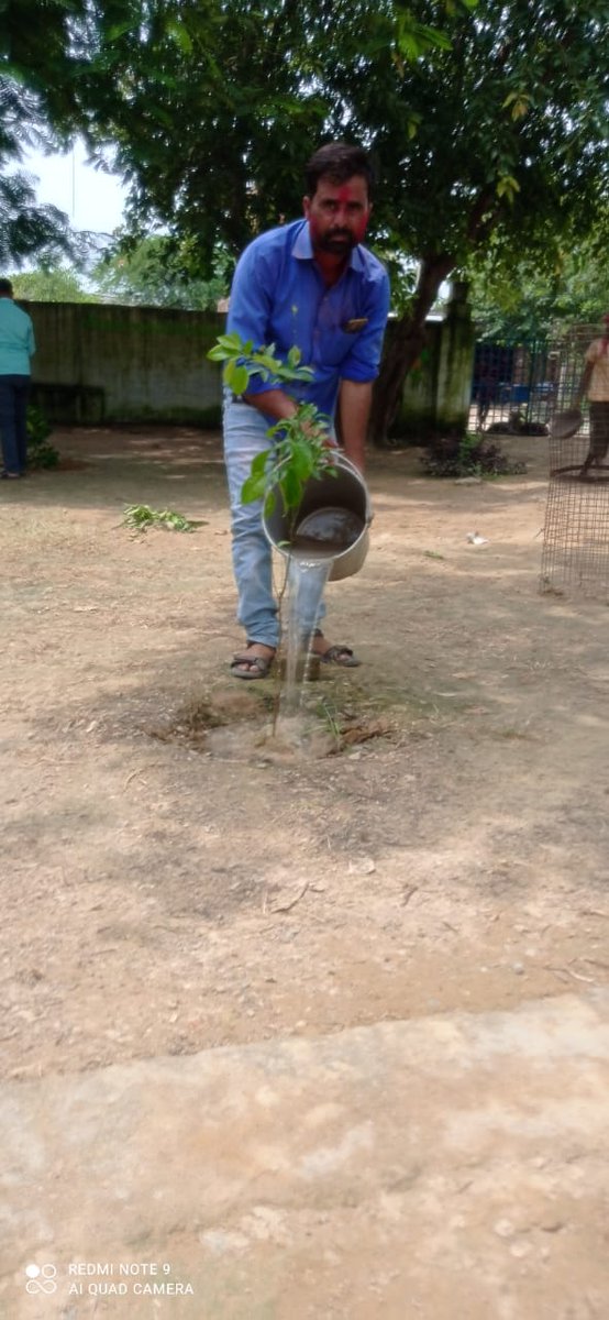 GPBatham's tweet photo. 🌳#प्रकृति_मित्र 🌳 #nature_friend🌳

Name : Vishvnath Singh 
Designation : AT 
Address : UPS Rurua-Phaphund Bhagyanagar Auraiya UP 
@shikshansamvad
@RedTapeMovement 
@teachersclubup @UNEP @UNBiodiversity @ipbes @eriksolheim
साभार : मिशन शिक्षण संवाद प्रकृति मित्र परिवार https://t.co/ez9s8Avafs