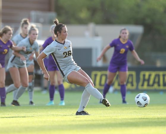 HawkeyeSoccer's tweet photo. #Hawkeyes lead Panthers 1-0 at halftime. 

Roling's goal in the 18th minute has Iowa in front. 

#FightForIowa https://t.co/1rkZXbEygr