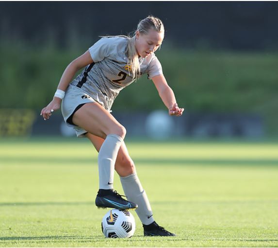#Hawkeyes lead Panthers 1-0 at halftime. 

Roling's goal in the 18th minute has Iowa in front. 

#FightForIowa