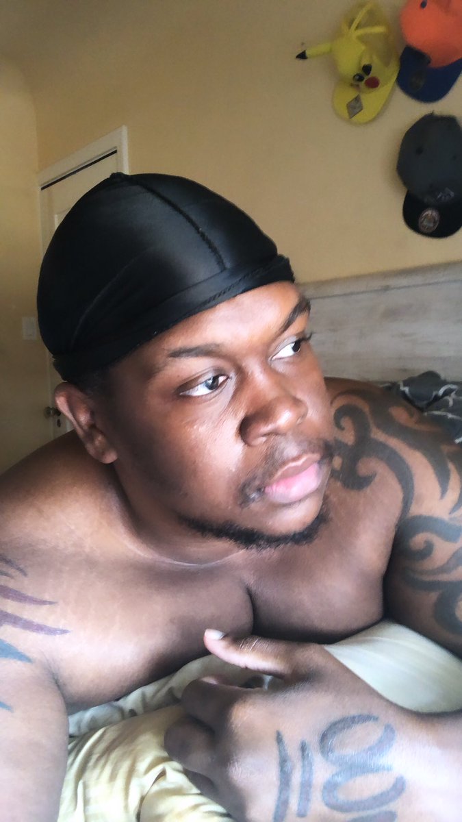 DawayaneJ's tweet photo. 8/13/21 in my thoughts 
#TB #throwbackthursday  #BigandTall  #plussizedmen #bigman #celebratemysize #Bodypositive  #Blackmen #chest #explorepage  #Summer #bigmenofcolor #bigboyjoy #thick #thickandjuicy #bigboyseason #stockythick #blackmen #blackmenbody #darkchocolatemen #melanin https://t.co/3kSWv1dPnj