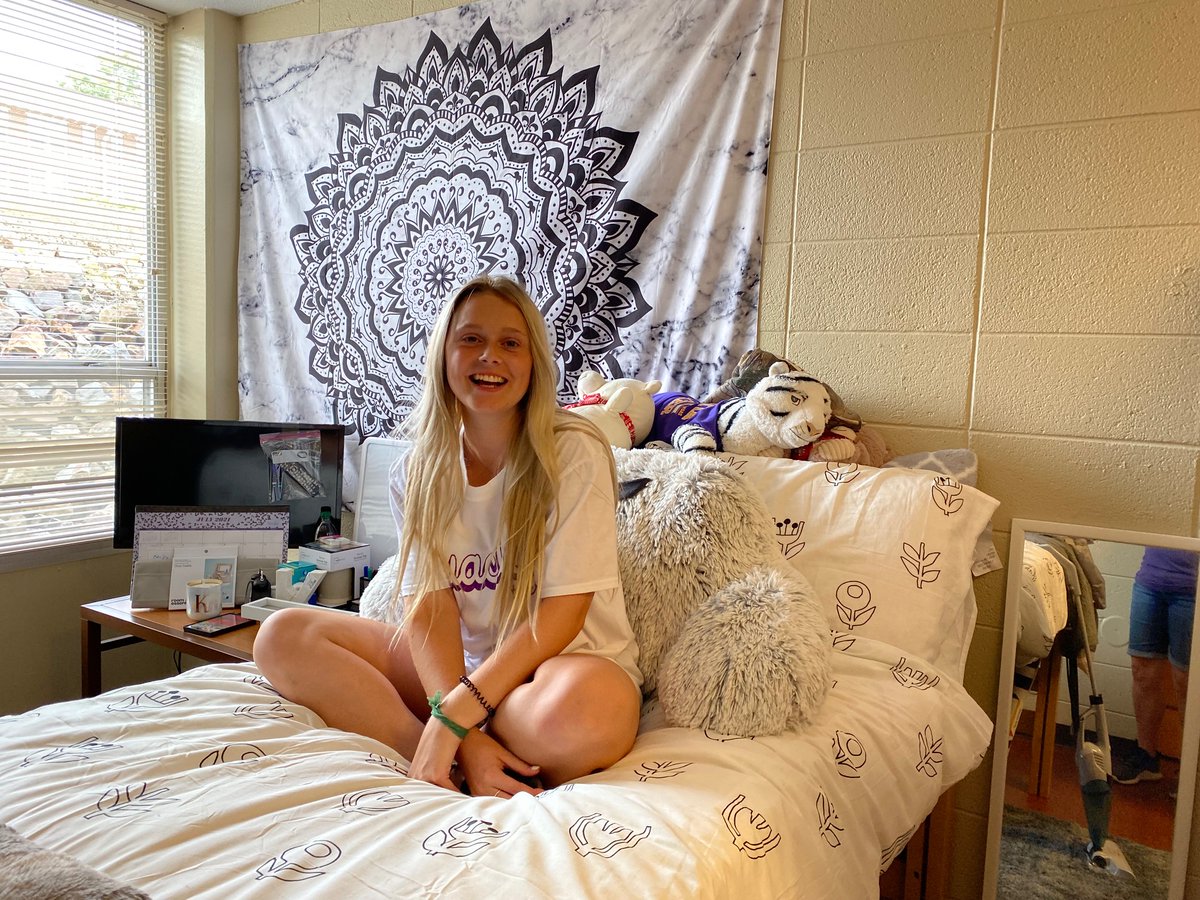 rangersbrit's tweet photo. Well, the day has finally come! Our youngest @kristenmmann  has now started college at @OuachitaBaptist and will be proudly playing for @OBU_WSoccer. Congratulations Kristen, I guess this makes you all grown up and makes us old farts! https://t.co/v9r3LNOS0C
