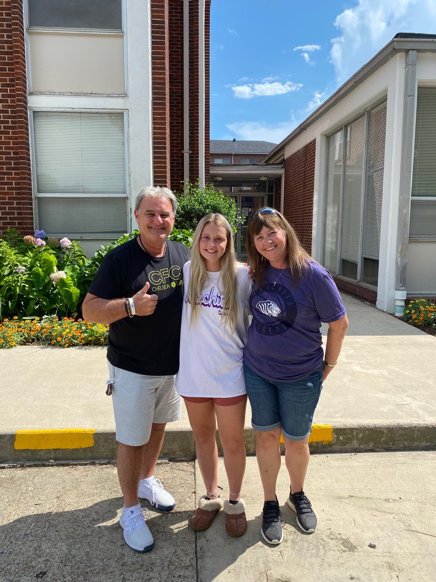 rangersbrit's tweet photo. Well, the day has finally come! Our youngest @kristenmmann  has now started college at @OuachitaBaptist and will be proudly playing for @OBU_WSoccer. Congratulations Kristen, I guess this makes you all grown up and makes us old farts! https://t.co/v9r3LNOS0C