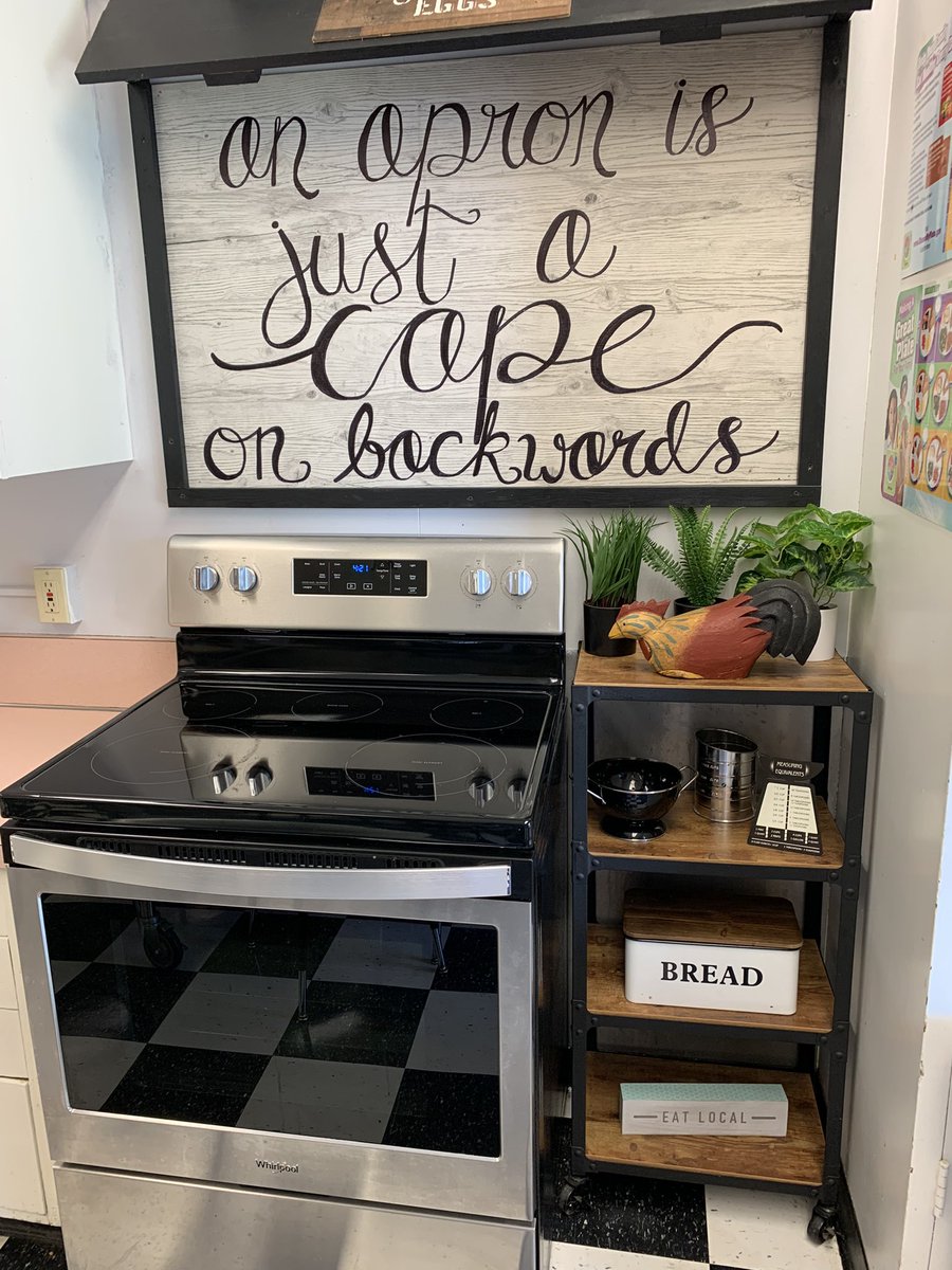 LVCulinaryArts's tweet photo. Super excited to meet my new Culinary Arts students on Monday!!
#CreateDelicious @LVCulinaryArts @LaderaVistaJH
@FullertonSD
#LVCulinaryArts https://t.co/K1fwHqlmd9