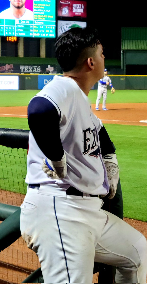 RealMichaelOwen's tweet image. Congrats to Yohel Pozo on not only getting called up from the @RRExpress to the @Rangers but getting his #FirstMajorLeagueHit on the very first pitch in the bigs. 

The #RRExpress will hate to see him go but the Rangers are getting a great kid with a a great story.
#StraightUpTX