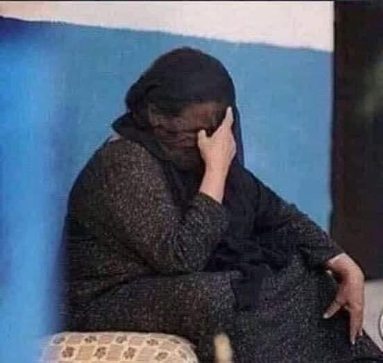 1aroww1's tweet photo. #لبناني_يفصل_مواطن_بسبب_توكلنا
مراحل استلام الراتب 💔 https://t.co/LI1bc48nqE