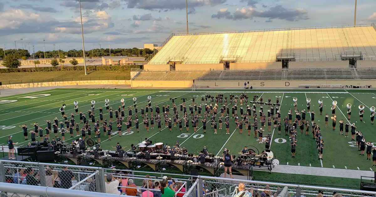 jenlezcol's tweet photo. The @vrhsrangerband sounded and looked amazing tonight during the parent preview. Can't wait to see what this season has to hold for this amazing group of performers! https://t.co/cdVLdjA55L