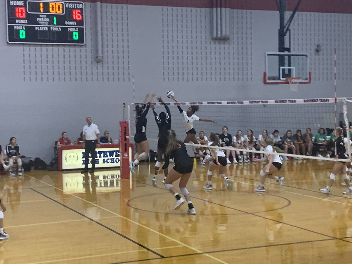 CoppellSports1's tweet photo. Cowgirl Volleyball stays hot beating both WF Rider & Arlington in 3 at the Texan Showcase today. Take on Northwest at 12:00 noon & Canyon Randall at 2:00 Sat!
@CoppellHigh #CHSHome #CHSRelentless @CoppellISD @CowgirlsVB https://t.co/EsRan6Jxm6