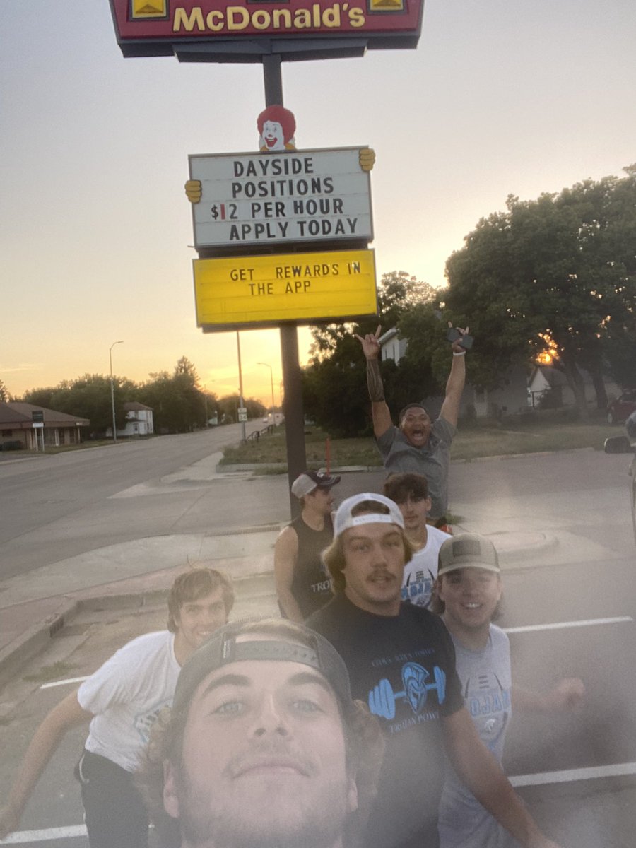 Austin Lake tweet media