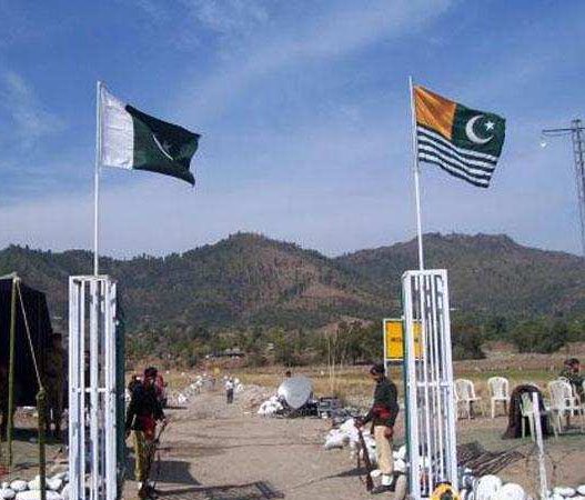 amnahahahah's tweet photo. The Flags                              The Face https://t.co/oxBtrF7OwQ