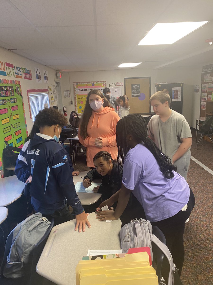 mrs_symington's tweet photo. My portable was packed with nothing but positive energy and respect in my 8th grade health classes. I wouldn’t have it any other way😊 #philosophicalchairs #collaboration #Rigour @pfisd @BohlsMiddle @AVID4College #HealthEdMatters #RelationshipsMatter https://t.co/vAUpVXWJqA