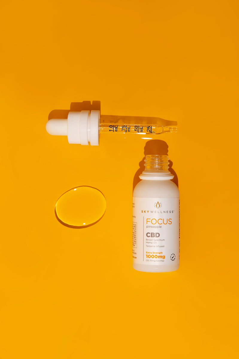 crotty_laura's tweet photo. During these challenging times, Sky Wellness is reinventing the cocktail by developing a product line to help with issues including anxiety management, stress relief, relaxation and pain support. #CBD #stress #stressmanagement #anxiety #2021 #selfcare #cocktailing #wholesome https://t.co/UjSIKU5fD4