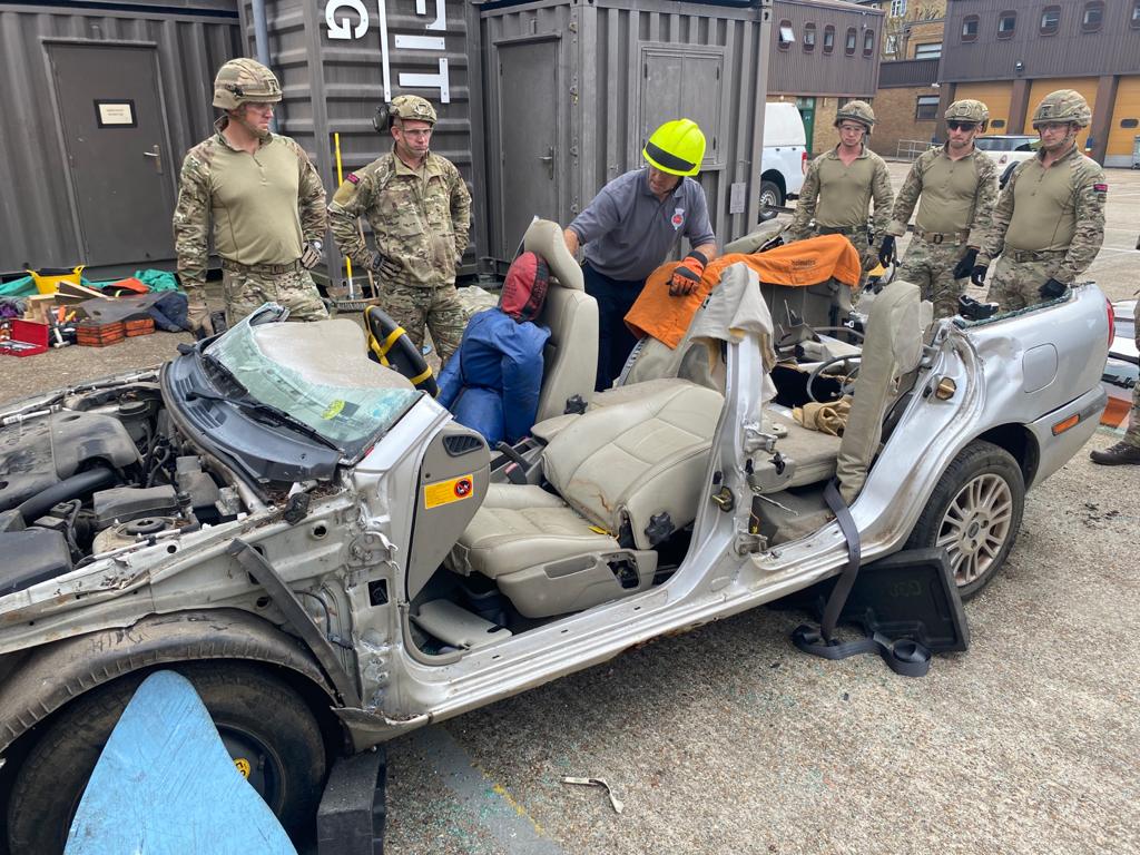 InstituteofSAR's tweet photo. Week 5, the final week of the HADR course with @RoyalMarines AEs, concentrating on Vehicle Stabilization &amp; Extrication Techniques for overseas operations. #humanitarianassistance #disasterrelief #futurecommandoforce #wow @InstituteofSAR #finalexam https://t.co/WMevskfPCF