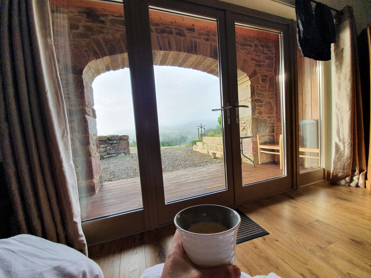 Morning views from the apartment I’m staying at in the forests outside #Dunkeld. Can’t put a price on these views 

#morningview #coffee #hikingholiday #trails #scotland #highlands