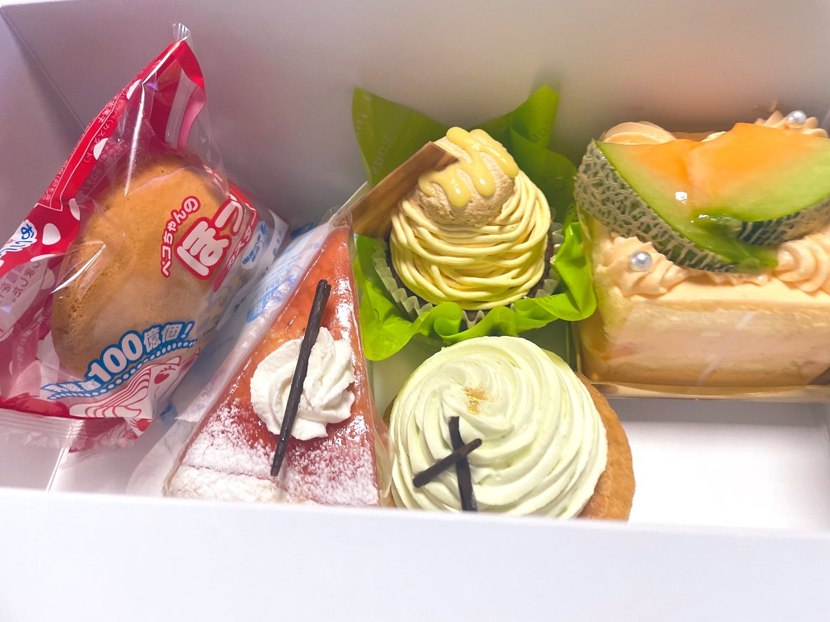 みこさん 不二家さん シャインマスカットのクリームタルト バナナとチョコのモンブラン 夏のフルーツミルクレープ メロンのスクエアショート Lookの大学芋 今週だてラウが紹介してた コロコロしばちゃんは売り切れだった 不二家 ケーキ Look みこさん 不二家さん シャインマスカットのクリームタルト バナナとチョコのモンブラン 夏のフルーツミルクレープ メロンのスクエアショート Lookの大学芋 今週だてラウが紹介してた コロコロしばちゃんは売り切れだった 不二家 ケーキ Look