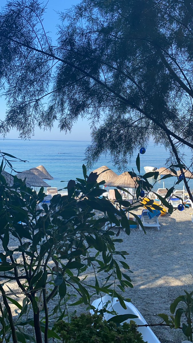 Mazı'daki küçük işletmelerin desteğimize ihtiyaçları var. Sizlerden ricam konaklama ve günübirlik tatil için bölgedeki pansiyon ve restaurantları tercih etmeniz. Dayanışma yaşatır. 🙂