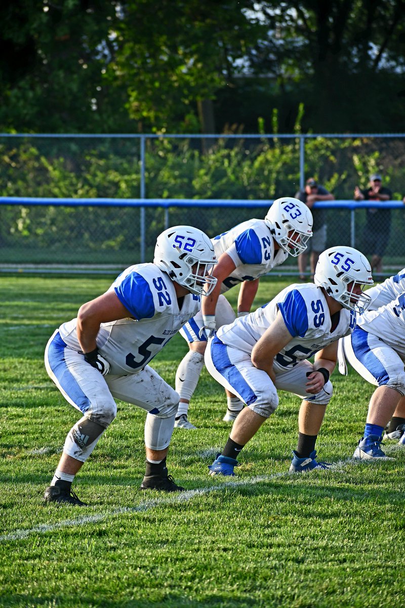 aaperez02's tweet photo. Although the Jamboree was cut a little short due to weather, the Blue Lions still had lead during the 4th! Great job to the football team as they opened this season battling Amanda Clearcreek!

End:

Washington: 14
Amanda Clearcreek: 7 https://t.co/xuRP63fHWG