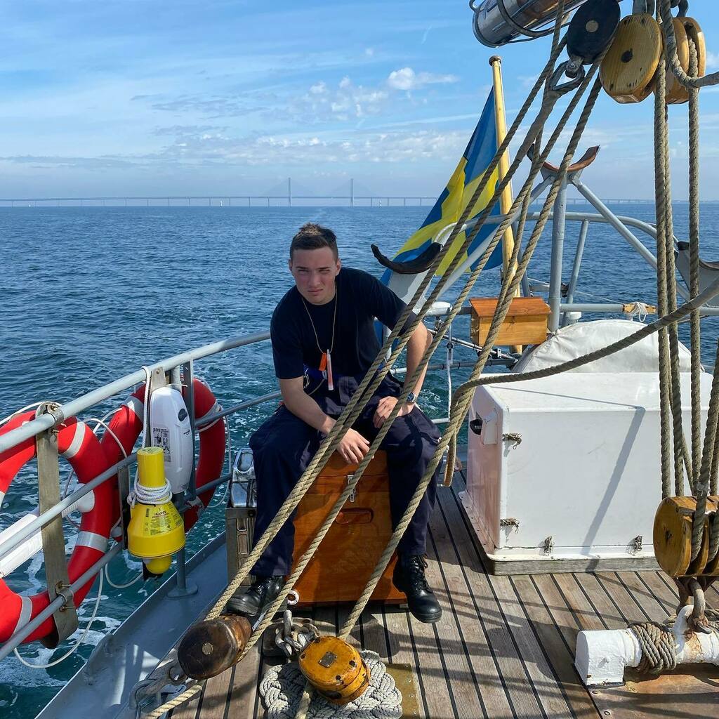 gladanochfalken's tweet photo. Sailplan för resten av året ligger ute på bloggen https://t.co/qYFNECdCrG  Ni kan även följa HMS Gladans position på Marine Traffic! ⛵️ https://t.co/URJtoefZ2a