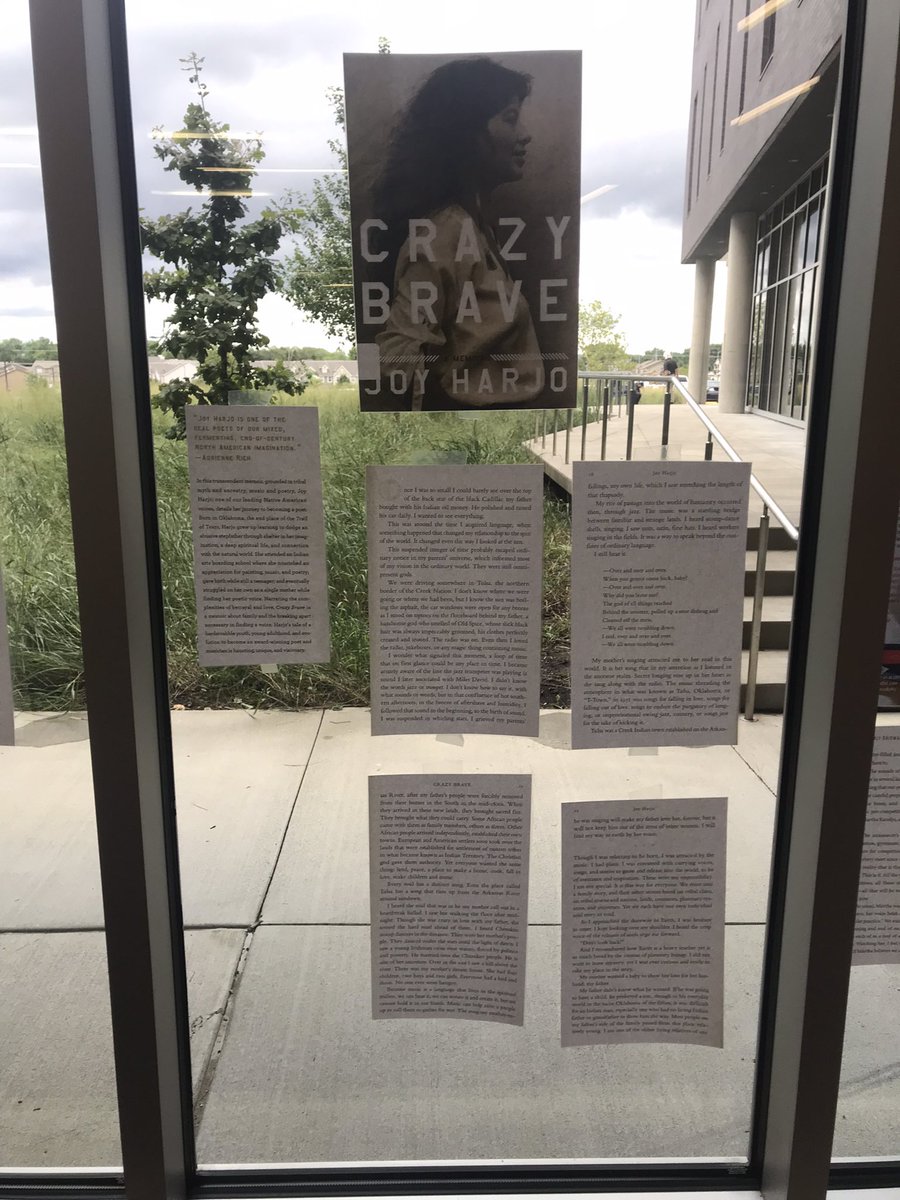 BonnieButellHun's tweet photo. How cool is this? OW librarians @MelanieAMassey @msbellamy21 @schiefelbeinjen printed the first four pages in poster sized displays for students to sample. And—it was ready for Day 1. Welcome back! 📚 https://t.co/KO5Yp89eec