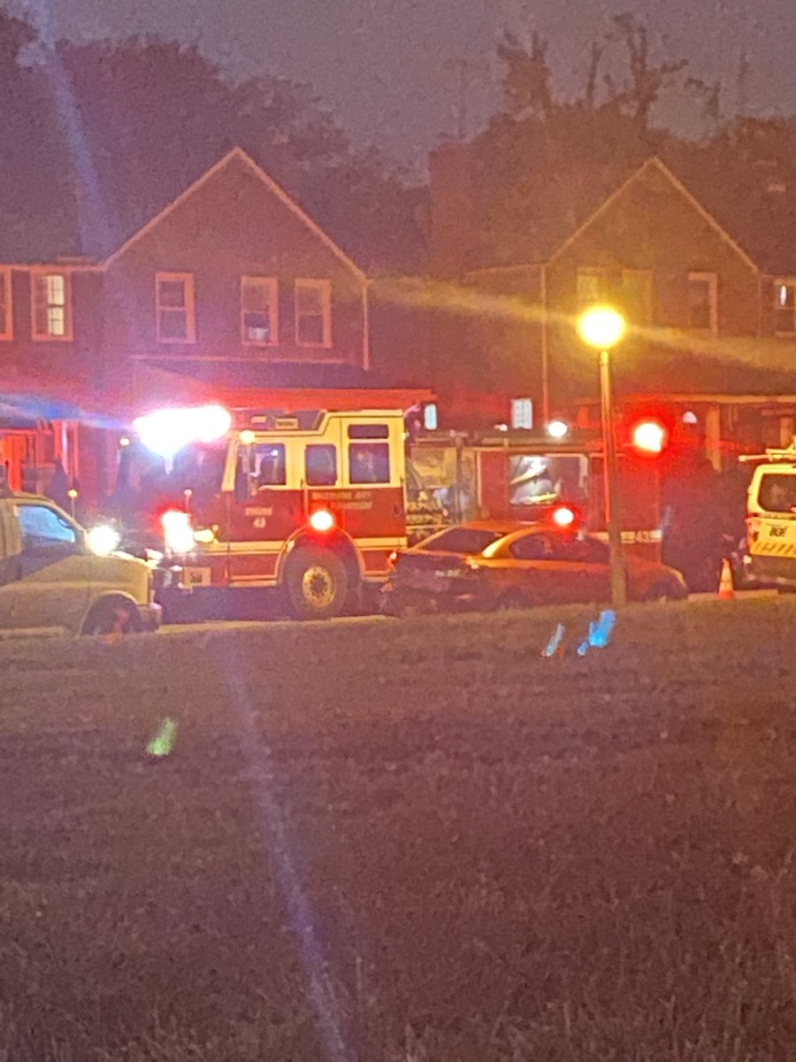 LynnWashington's tweet image. Let me explain how this storm has jacked everybody up @MyBGE #StillNoPower