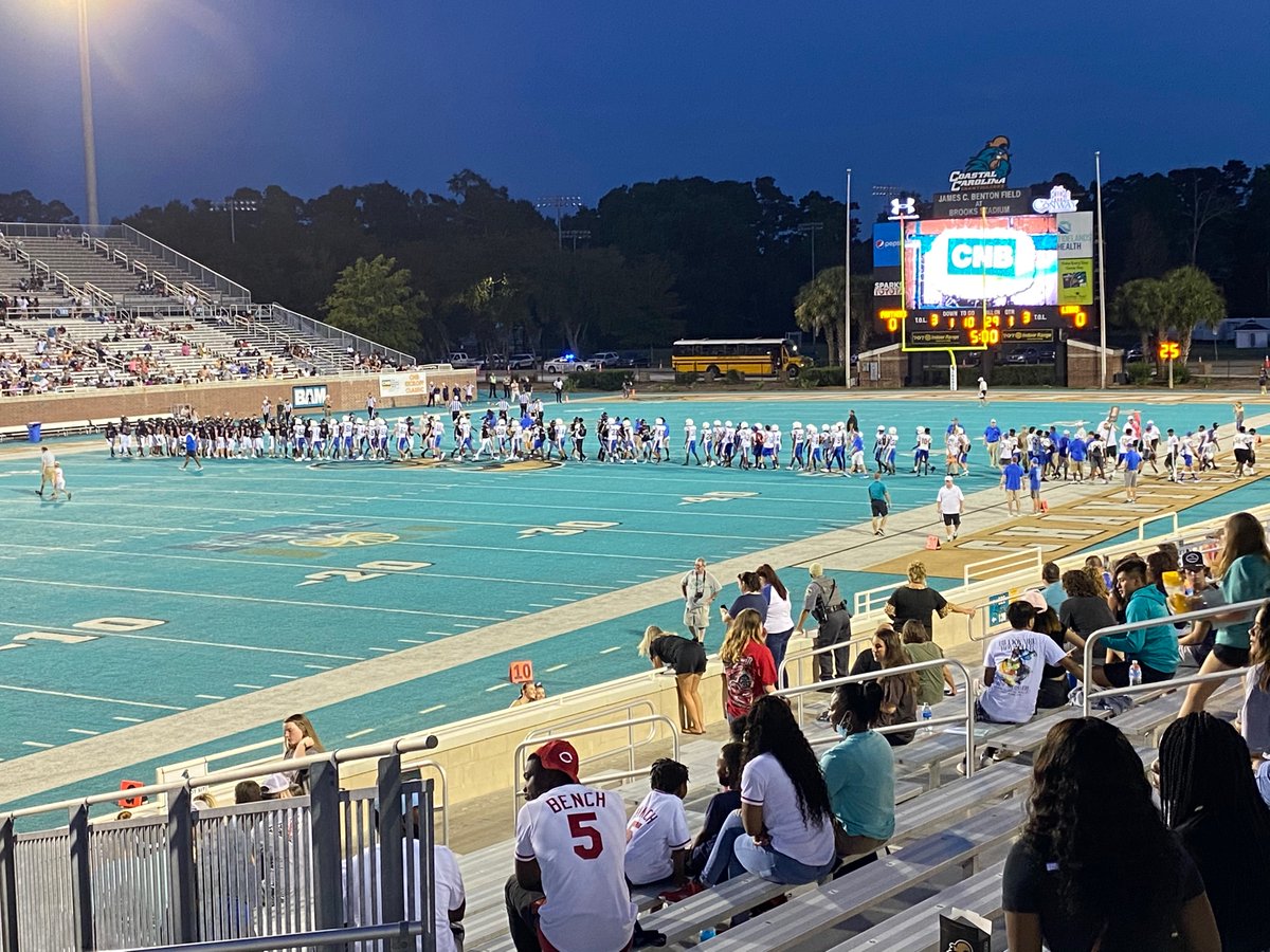 loris_high's tweet photo. Weโre proud of our Lions! LHS v CFHS at tonightโs CNB Kickoff Classic!
#lorislions #bringingprideback https://t.co/x45xgtSh2z