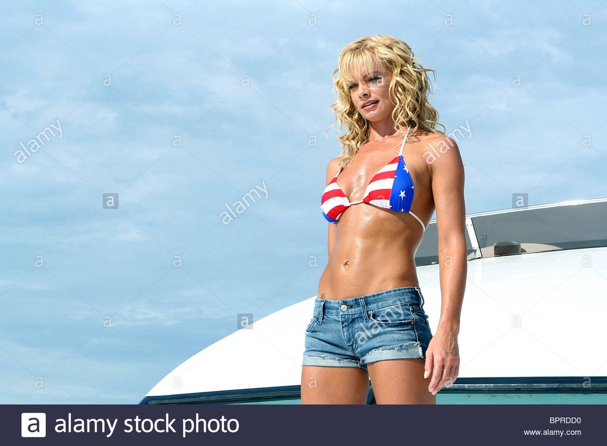 Spaniard006's tweet photo. @shooterkriegler Lmao well for what its worth I'd watch DOA again for Jamie Pressly alone 😮🤓😏 #HubaHuba https://t.co/CceD2rCQU0
