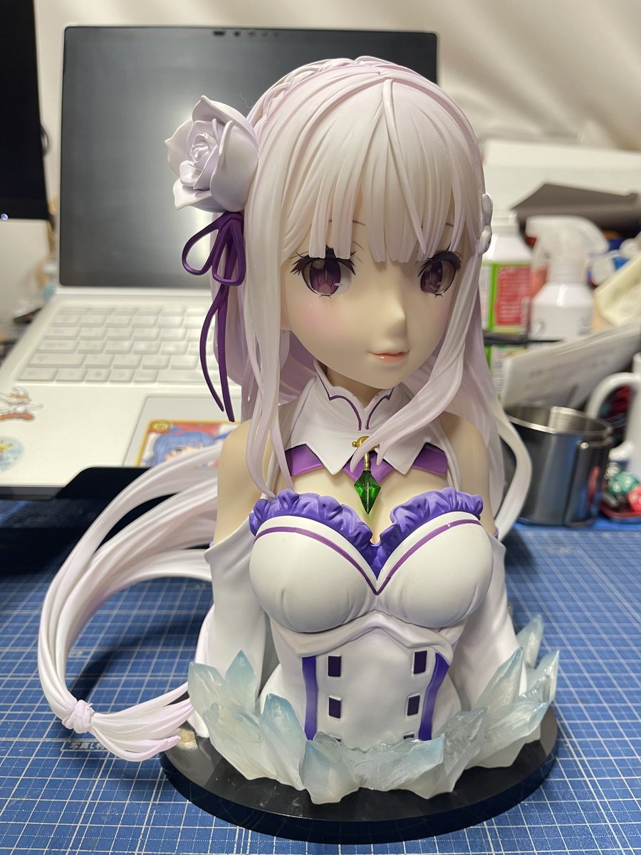 らぷらす A Twitter 一番くじのアートスケールフィギュア リゼロが好きとか関係なく世の中にこんなすごいフィギュアがあるんだと思って一目惚れだったんだけど 今回のエミリアは格がちがった ボリューム 質感 造形どれも凄いからくじじゃなくて普通にシリーズ