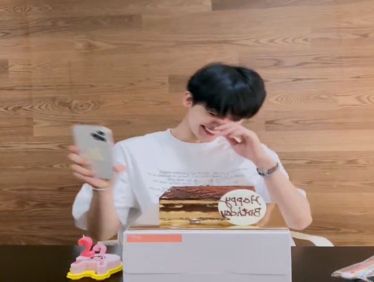 silence423_nm's tweet photo. ฮืออเอนดูภาพน้องยืดทามไงดีเนี่ยน้อนขอแก้ก่อน5555555555555 https://t.co/0JmmpnaJqH
