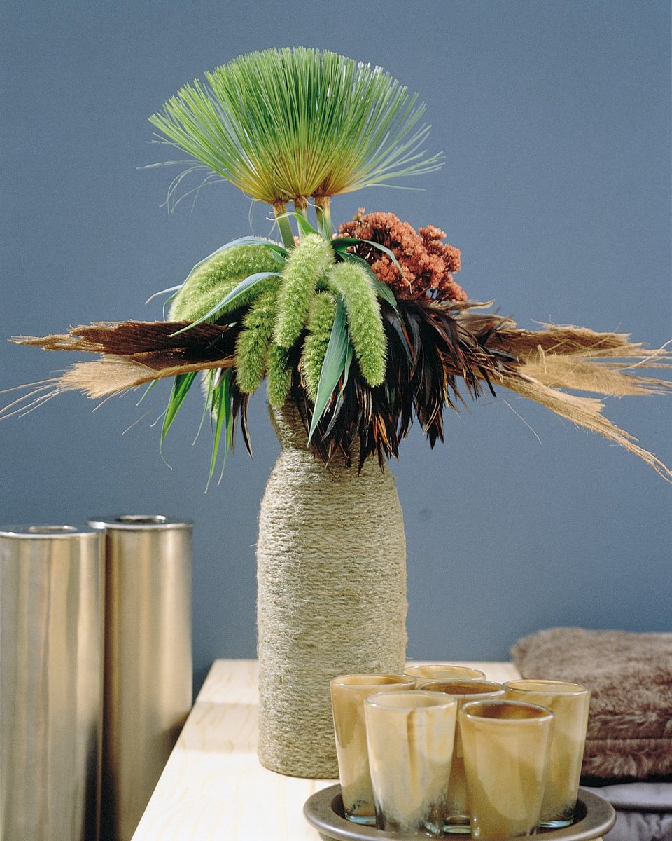 Wat biedt de natuur ons toch mooie dingen! Zoals de siergrassen in dit pronkstuk.......
.
#mooiwatbloemendoen #cyperus #setaria #siergrassen #zomerboeket #summervibes #puurnatuur #groenstyling