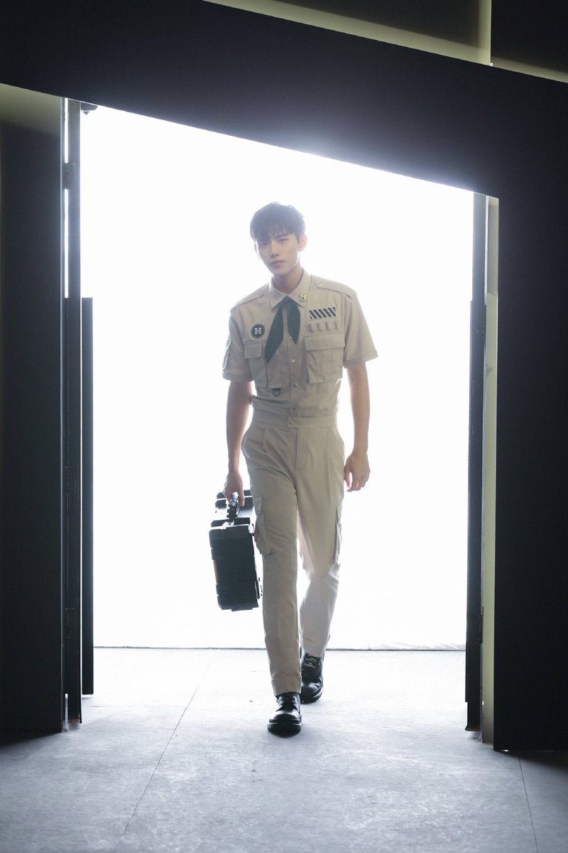 ForArthurChen's tweet photo. 🐟 210814 

Chen Feiyu Studio Weibo Update 1/2

#ChenFeiyu #ArthurChen #陈飞宇 https://t.co/77LWj8n4G2