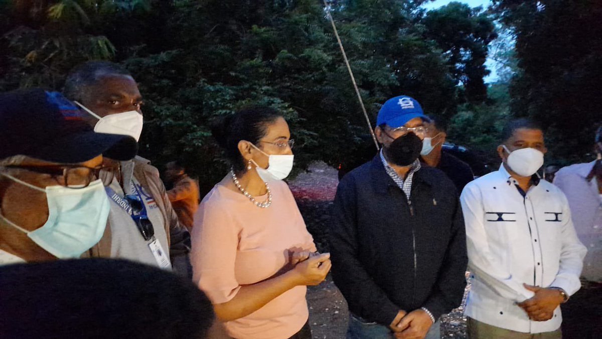 El día de ayer Por gestiones del Licdo. Abigail Cordero vicepresidente de la comisión presidencial de apoyo al desarrollo provincial , recibimos la visita del Director Nacional del INDRHI El Ing. <a href="/Olmedo_Caba/">Olmedo Caba Romano</a> en la comunidad de las Yayita

#EstamosCambiando
#GobierdoDelaRepublica