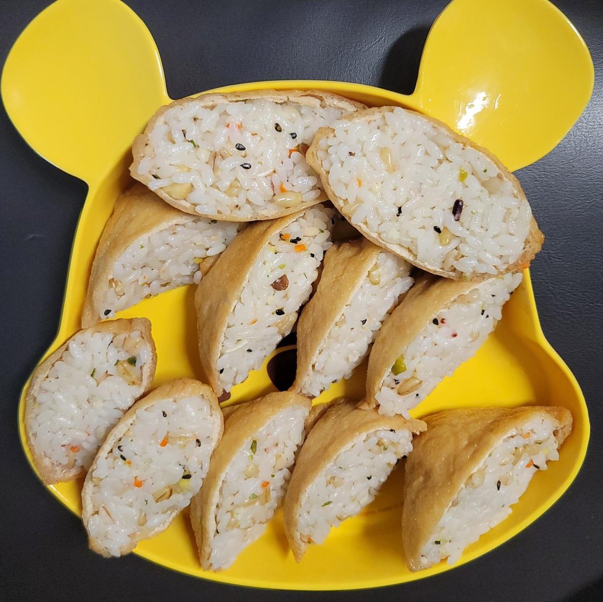 [0814 #universe] 

simple breakfast for the weekend nyam 🙂 

#wjsn #yeoreum #우주소녀 #여름