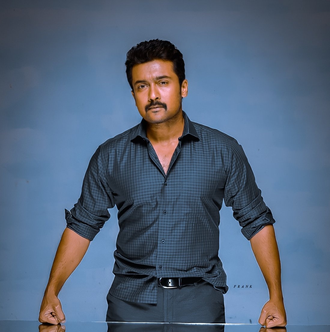 Fan__boy_'s tweet photo. #TSKSecondLook becomes the
most retweeted poster on
Twitter 2017....😎
#100MViewsForSodakku
@Suriya_offl || #VaadiVaasal
#EtharkkumThunindhavan||#JaiBhim https://t.co/ZxSwouDXhW