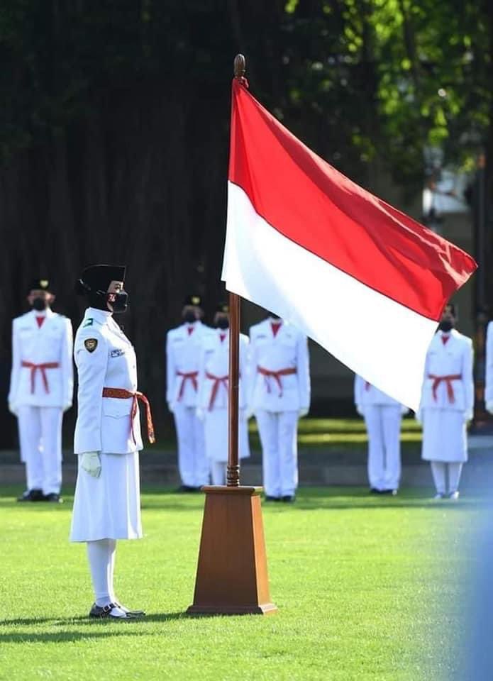 FerdinandHaean3's tweet photo. GA @ 100 K utk 8 Orang.
Retwit, Follow @FerdinandHaean3 dan tulis komen : “Indonesiaku,  Indonesiamu, Indonesia Kita”

Monggo..!! Diumumkan Besok Pukul 08.00 WIB https://t.co/D1n7GhneyP