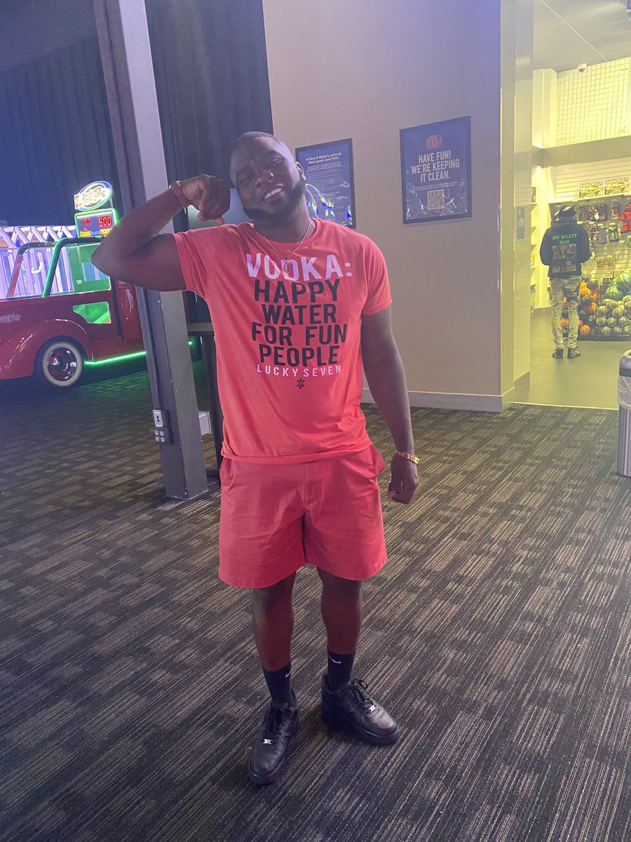 SchoolboyRice's tweet photo. God Done Bless Me With A 30 Piece And Didn’t Charge For Extra Sauce….Happy Birthday To The One And Only….I’m Just Blessed, Y’all Know The Rest….#SchoolboyHoliday 💪🏾💯 https://t.co/mOPwJUZ3rO