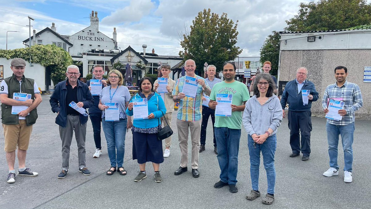 TraffordBlue's tweet photo. Great session today listening to residents @kaygdwyer @luca_s05 @PrioryTrafford @rups_paul @TimperleyWard @mike1yons @villagewardlb @Anand4Urmston @CllrMyers @CouncillorJohnL #workingallyear #trafford #sale https://t.co/FjEoNRjdOp