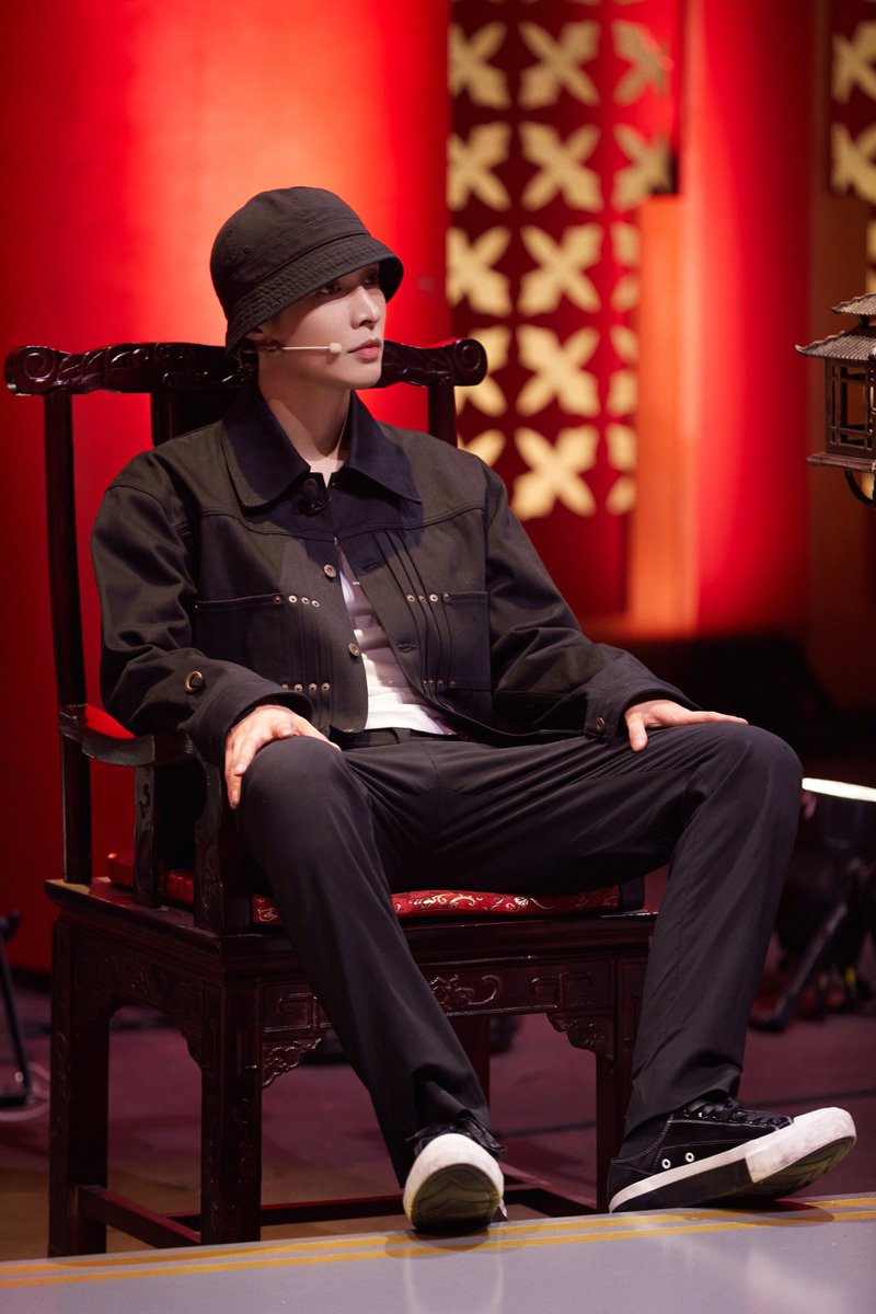 Layixingturkey's tweet photo. 210814 | Stüdyo Weibo Güncellemesi

#CaptainLAYisBack @LayZhang 🔥 https://t.co/lN1YbvkUBl
