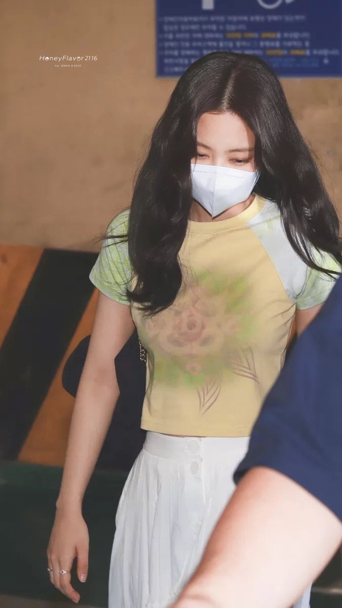 chncults's tweet photo. same energy https://t.co/hjN6mROnyg